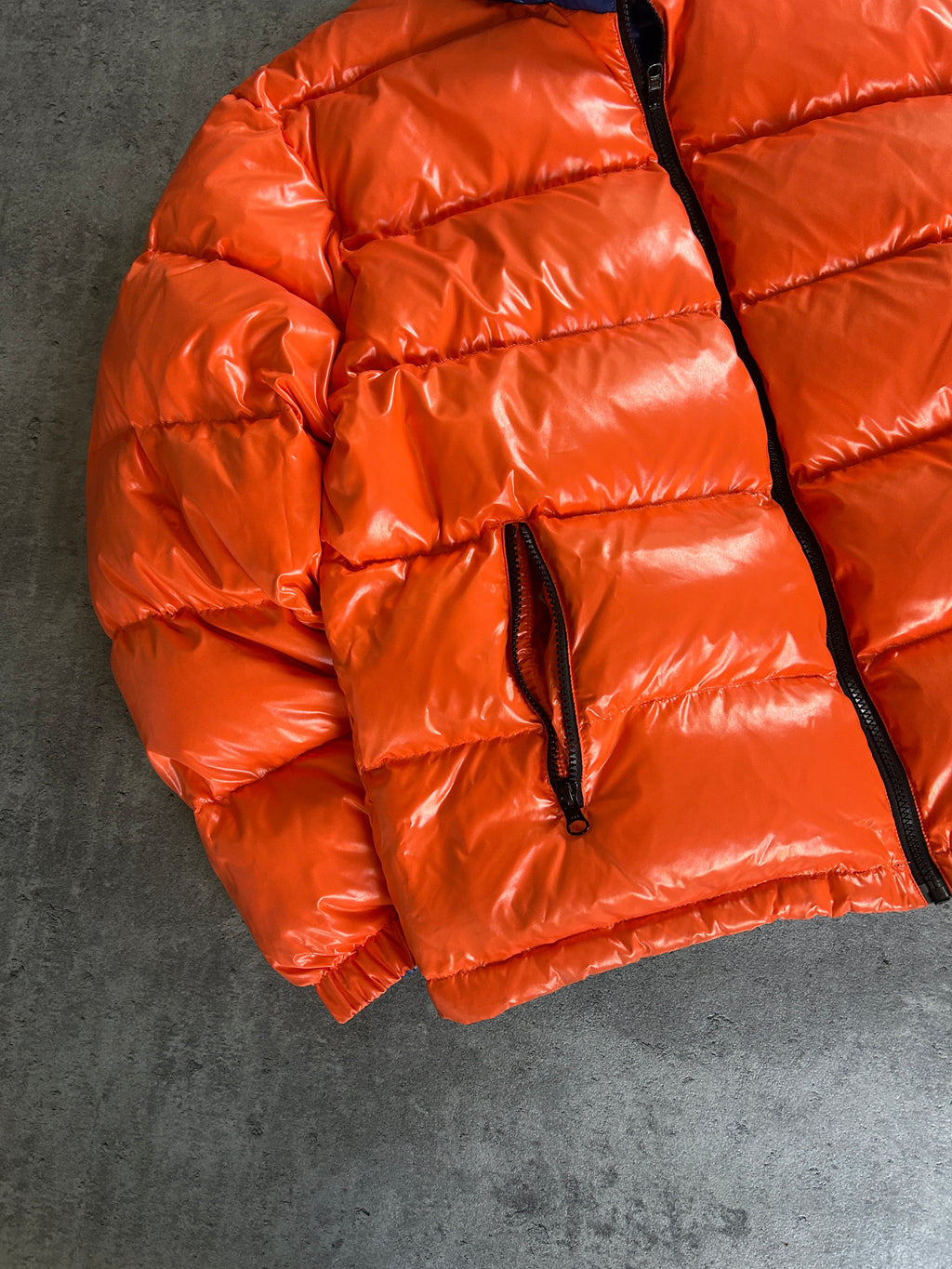SUPREME SHINY REVERSIBLE PUFFER SS20 (M)