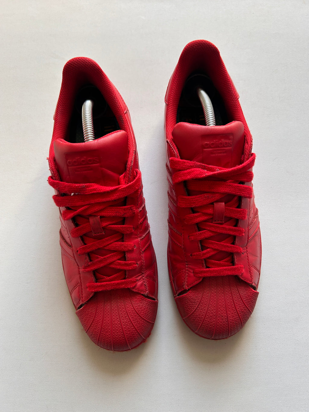 ADIDAS SUPERSTAR X PHARELL (44EU)