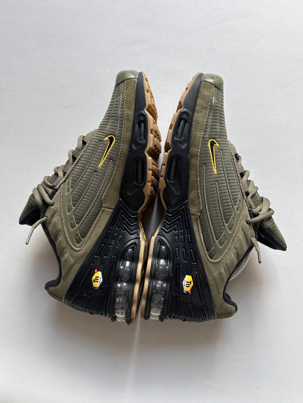 AIR MAX PLUS 3 “OLIVE” 44EU