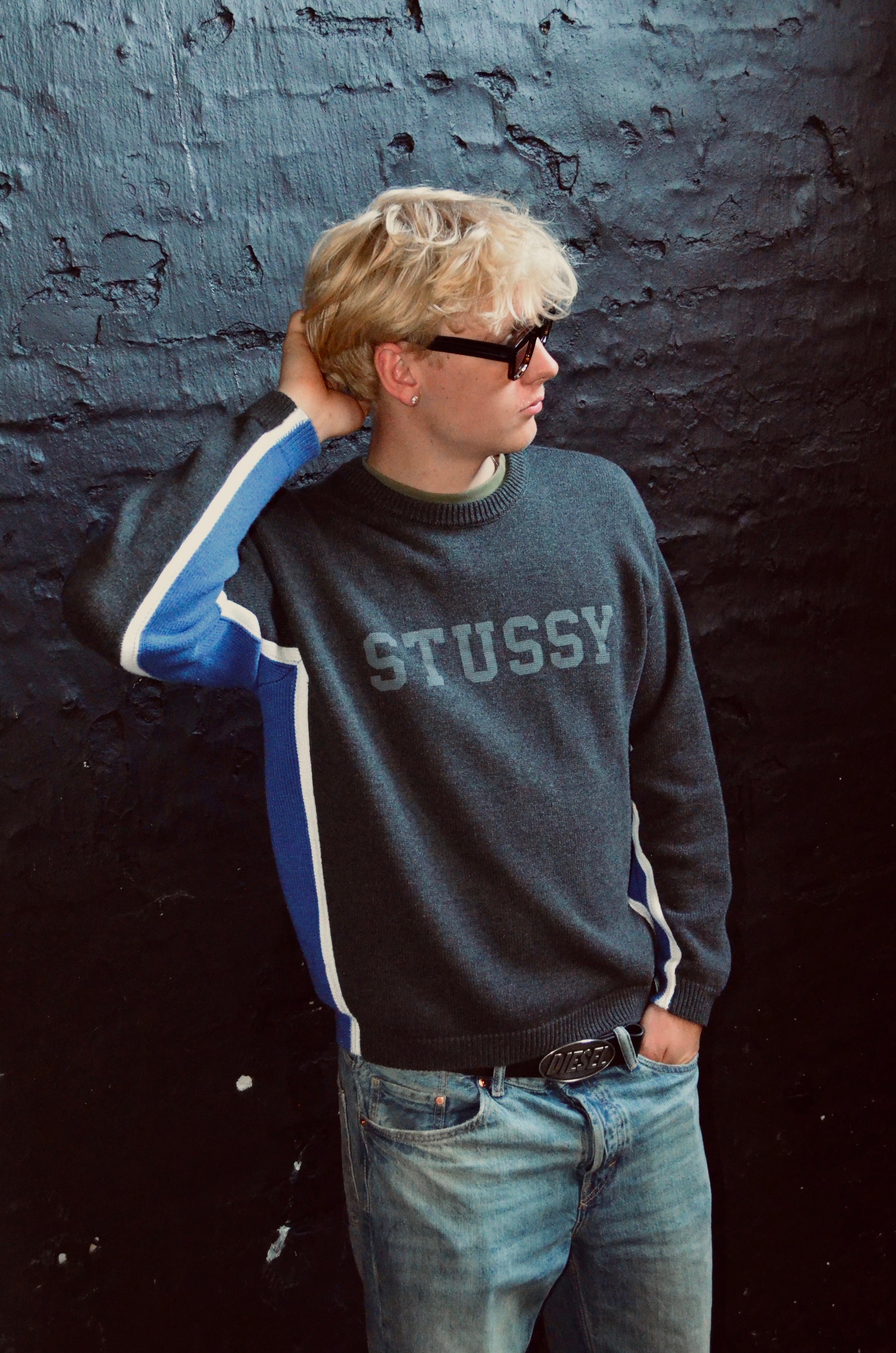 STÜSSY CONTRAST STRIPE KNIT SWEATER (L)