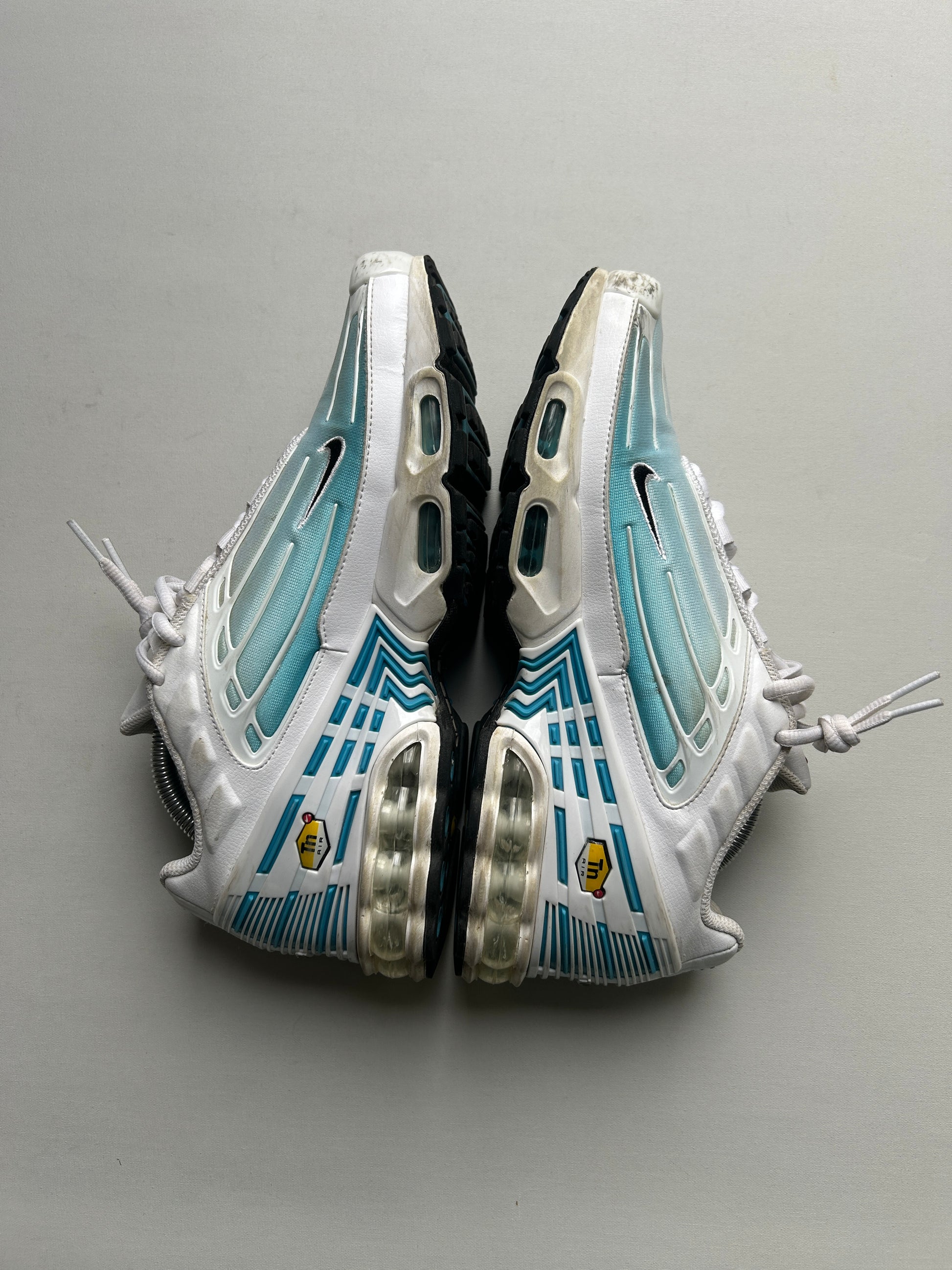 AIR MAX PLUS 3 “LASER BLUE” 42,5EU