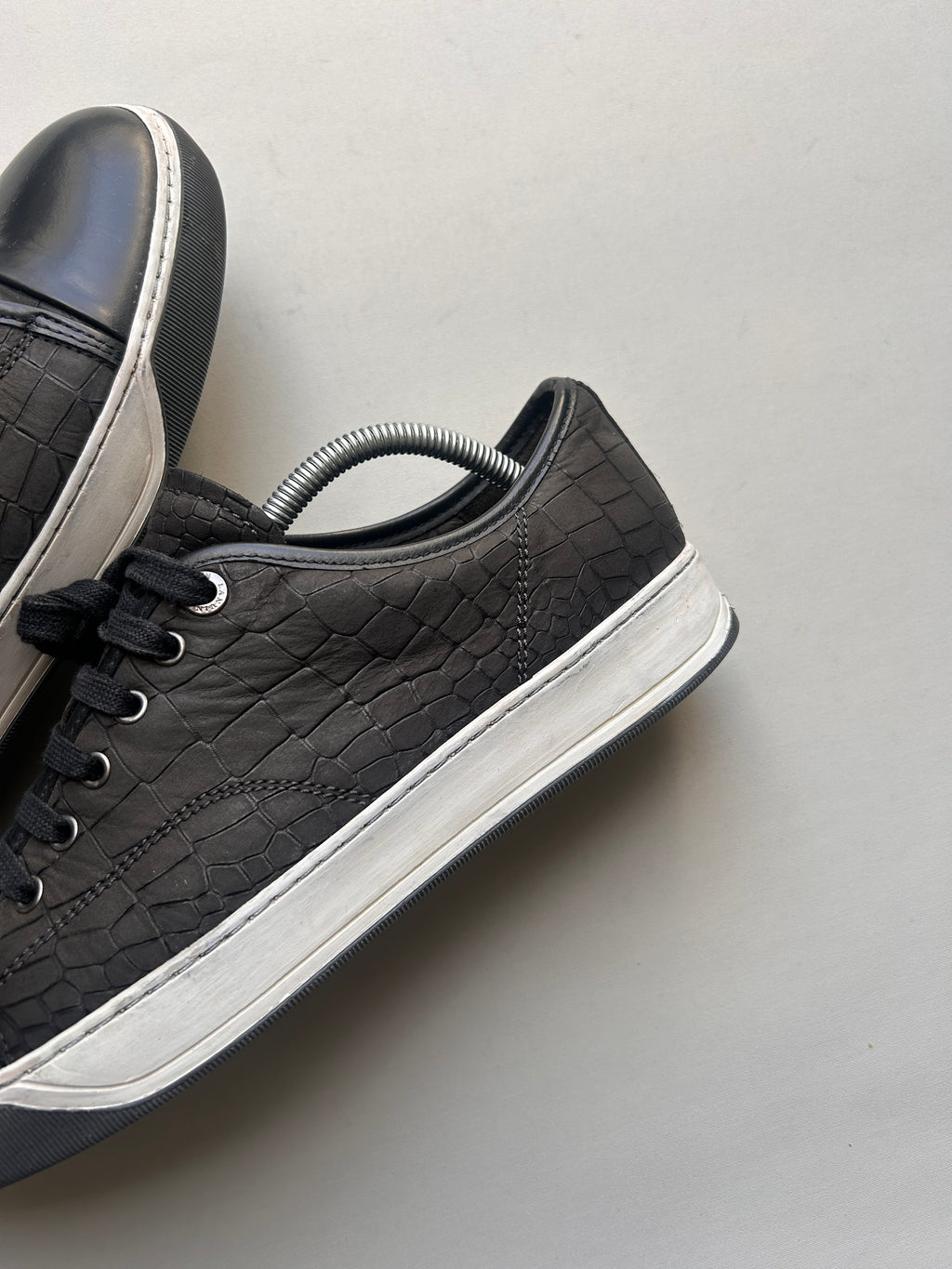 LANVIN DB11 CROC SKIN (43EU)
