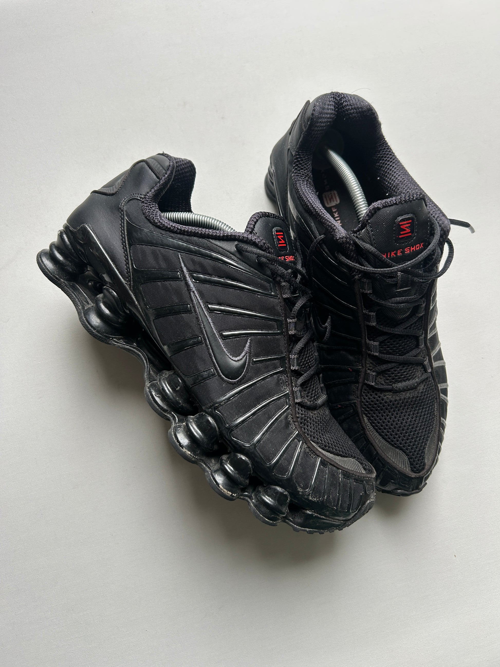 NIKE SHOX TL “ALL BLACK” 45,5EU