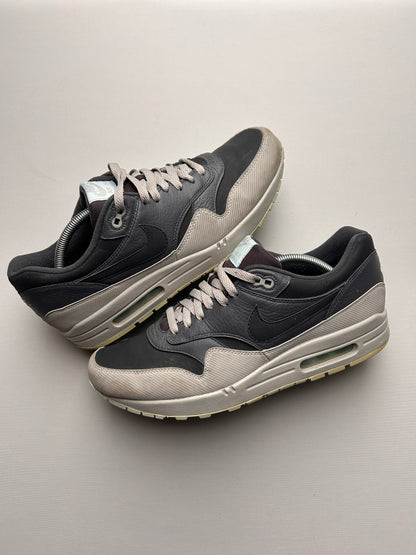 AIR MAX 1 LTHR “DARK ASH” 45EU