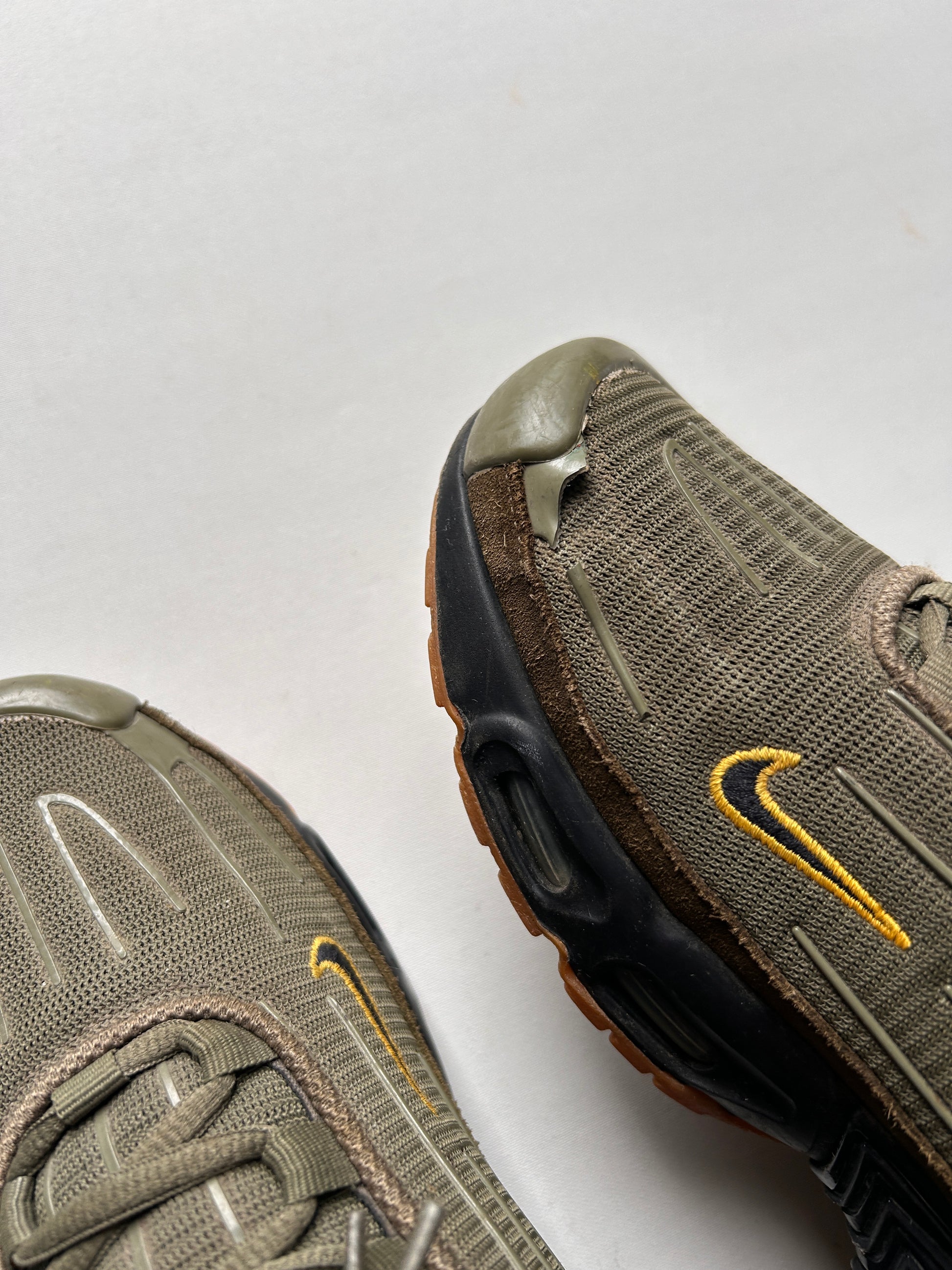 AIR MAX PLUS 3 “OLIVE” 42,5EU