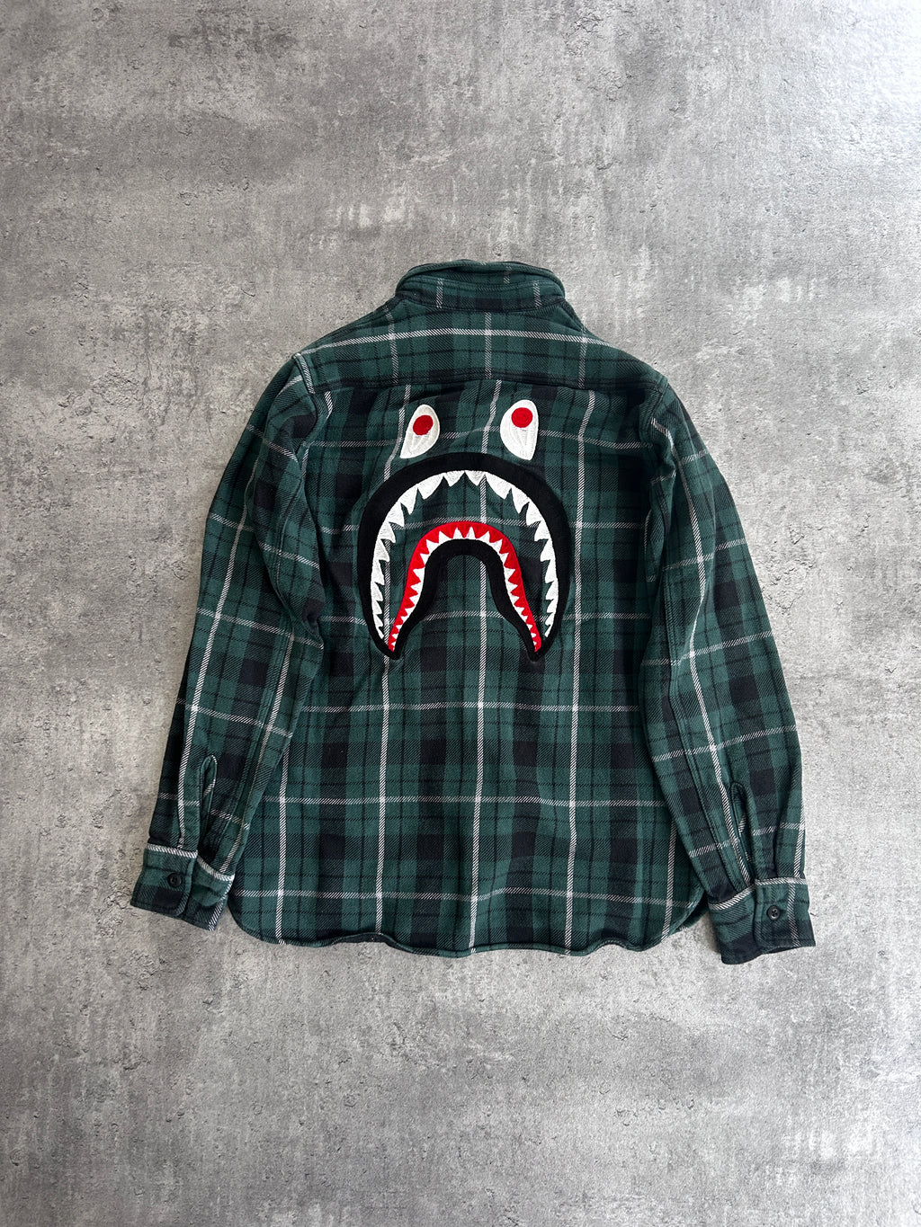 A BATHING APE SHARK FLANNEL (M)