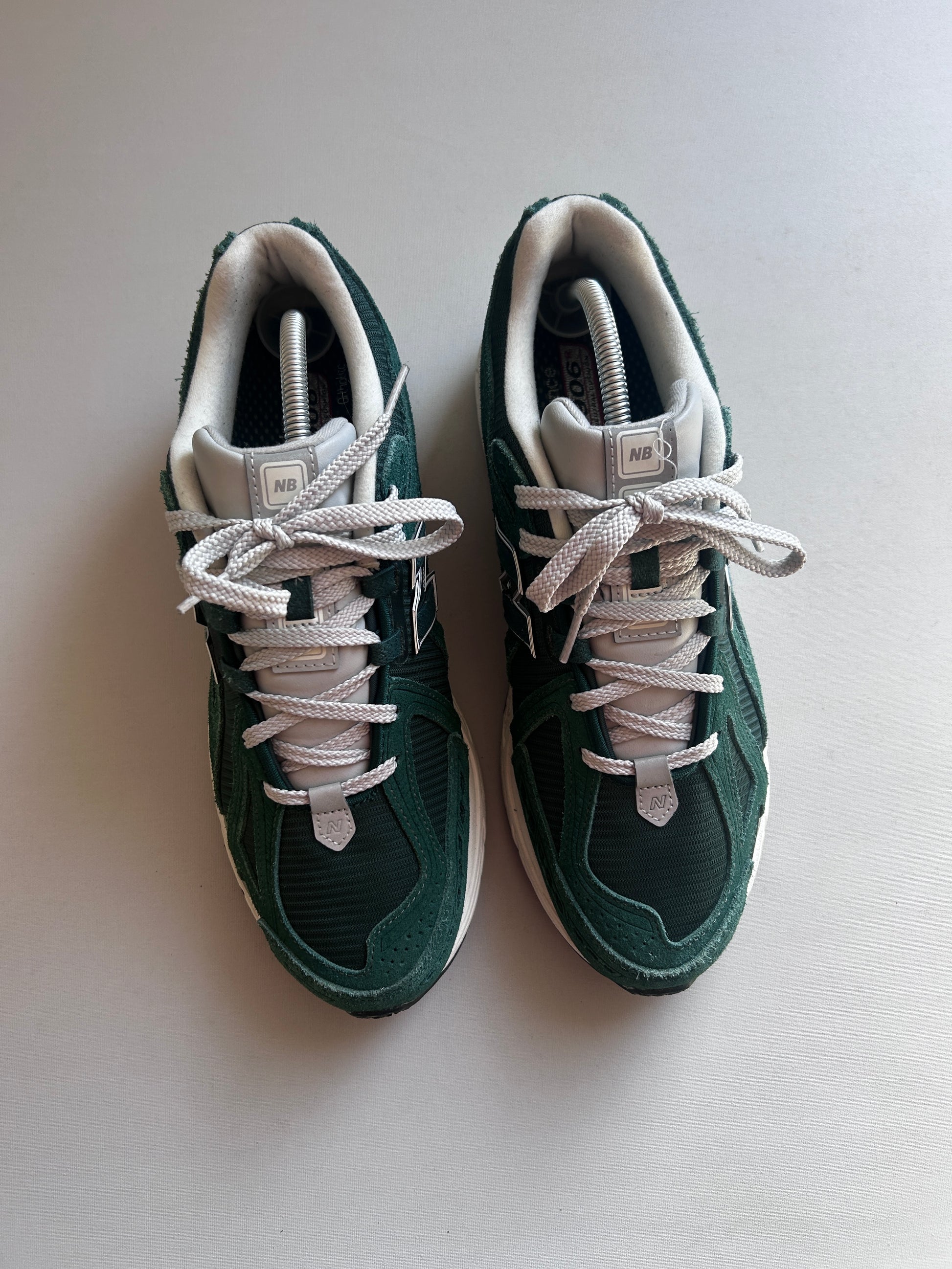 NB1906R “NIGHTWATCH GREEN” 44EU