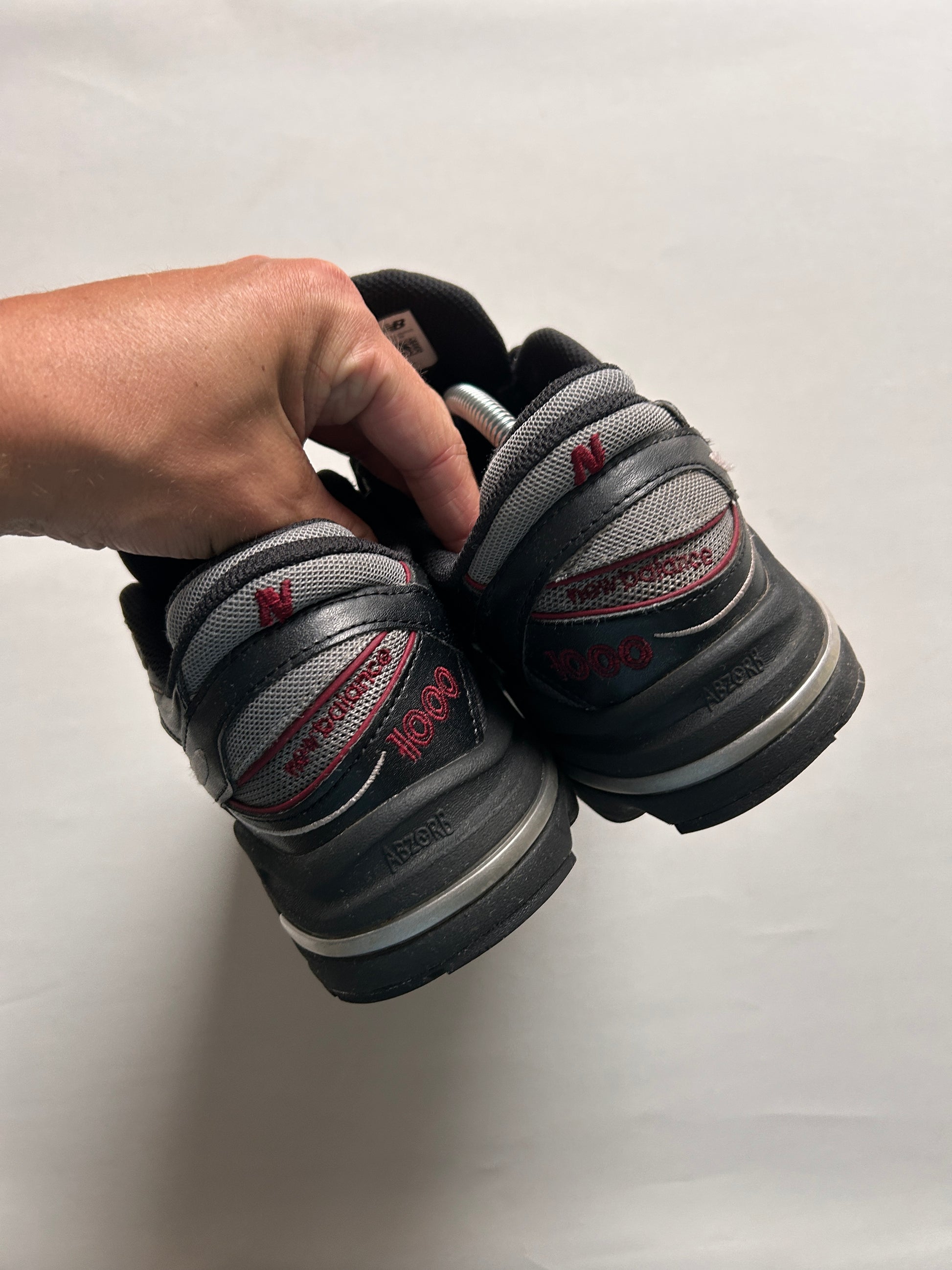 NB1000 “BLACK/RED” 42,5EU