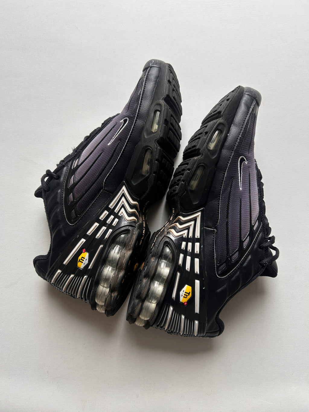 AIR MAX PLUS 3 “GREY/BLACK” 45,5EU