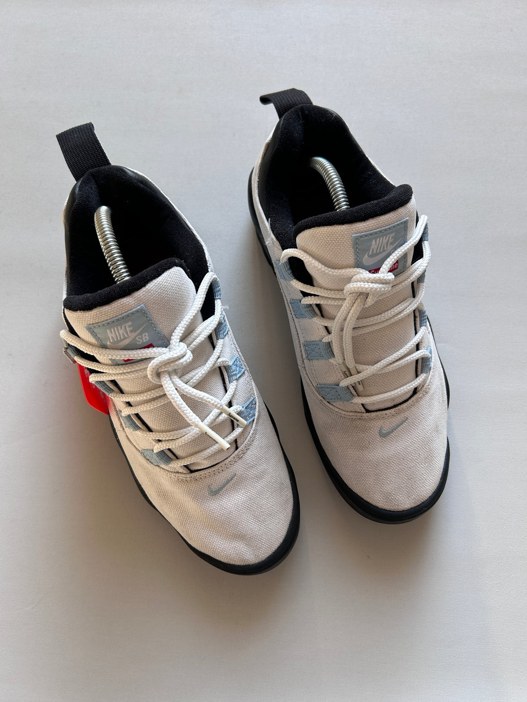 NIKE SB DARWIN X SUPREME (42,5EU)