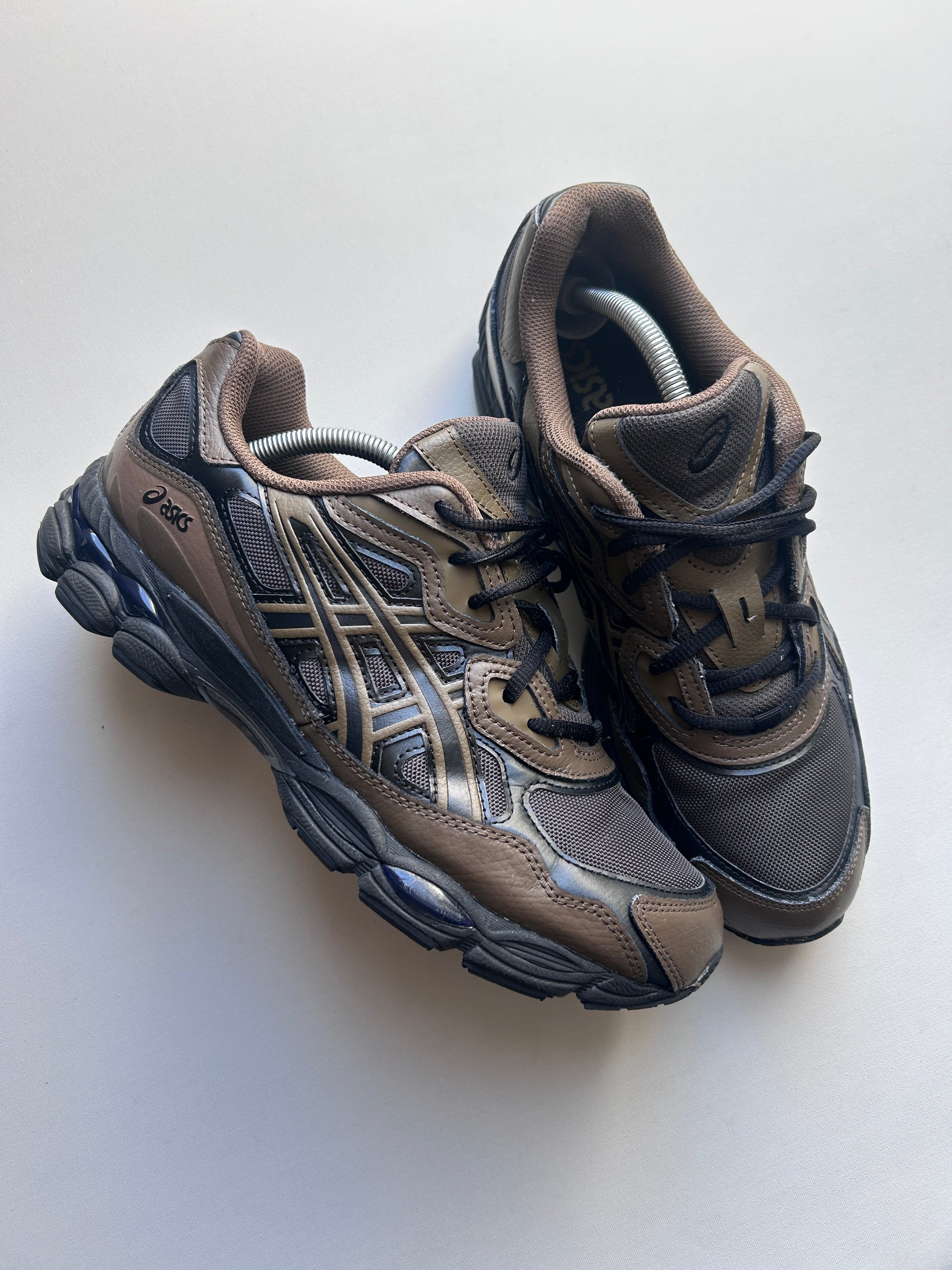 ASICS GEL NYC “DARK SEPIA” 44EU