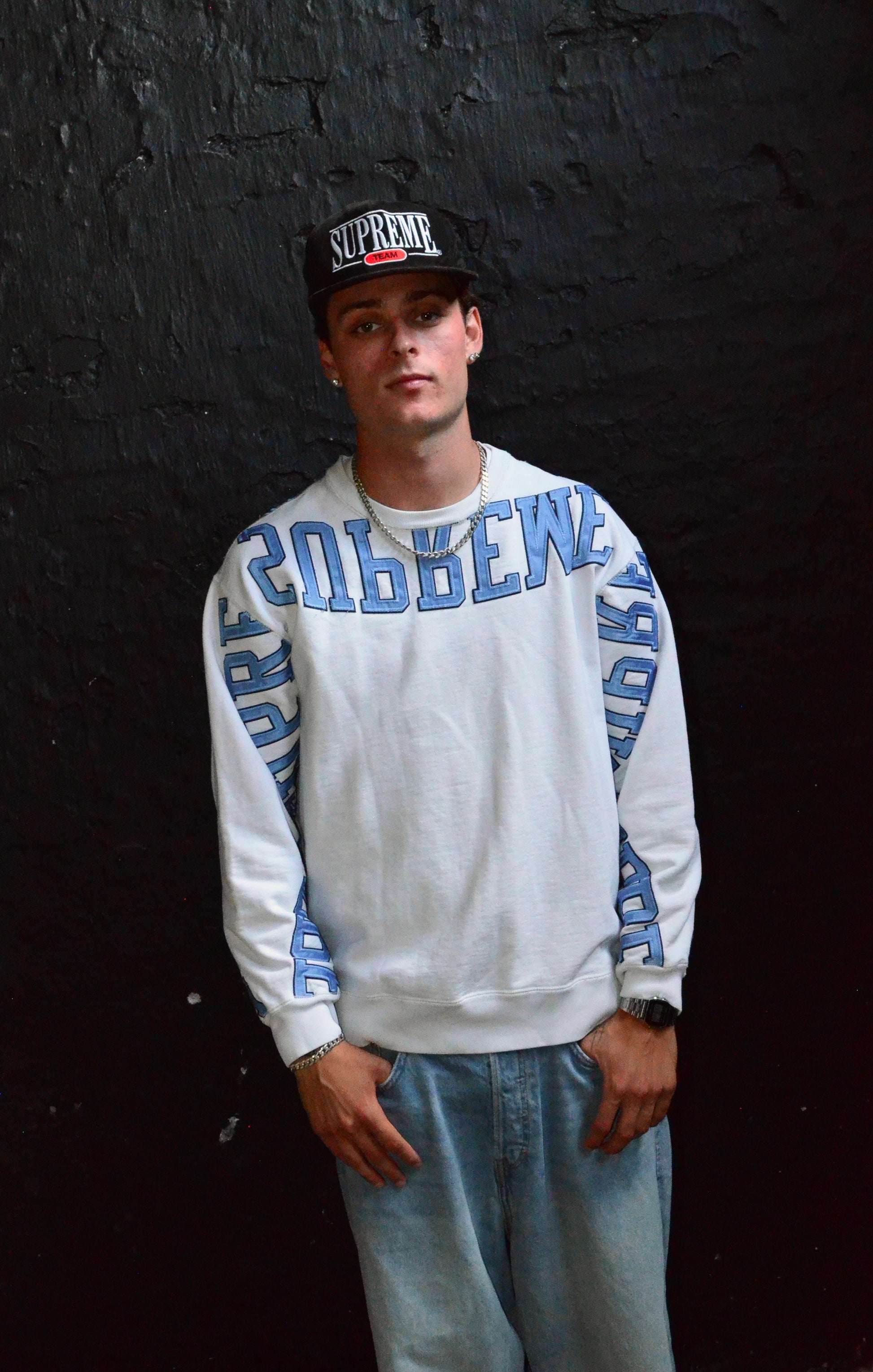 SUPREME MULTI ARC CREWNECK (M)