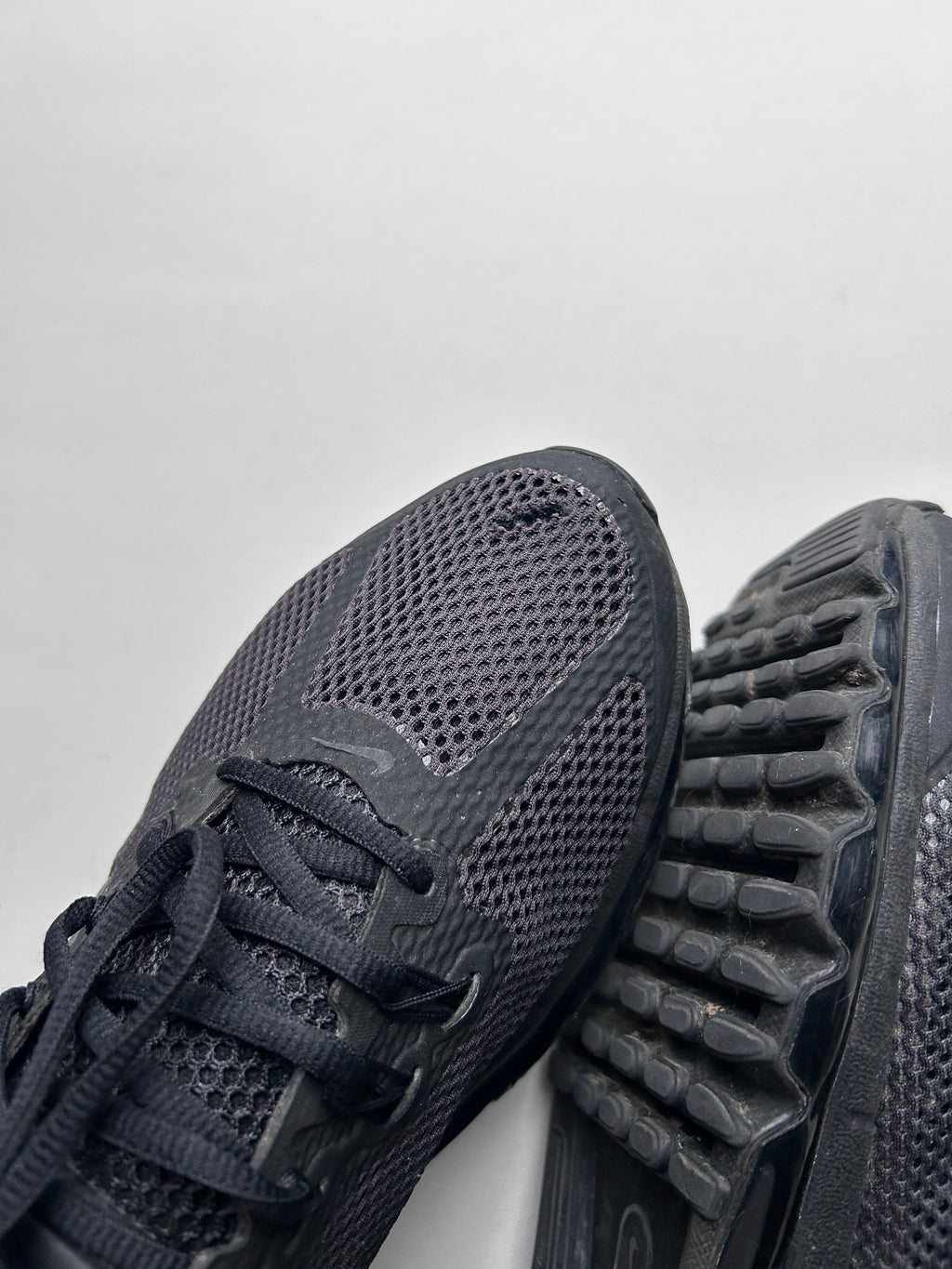 AIR MAX 2013 “TRIPLE BLACK” 46EU