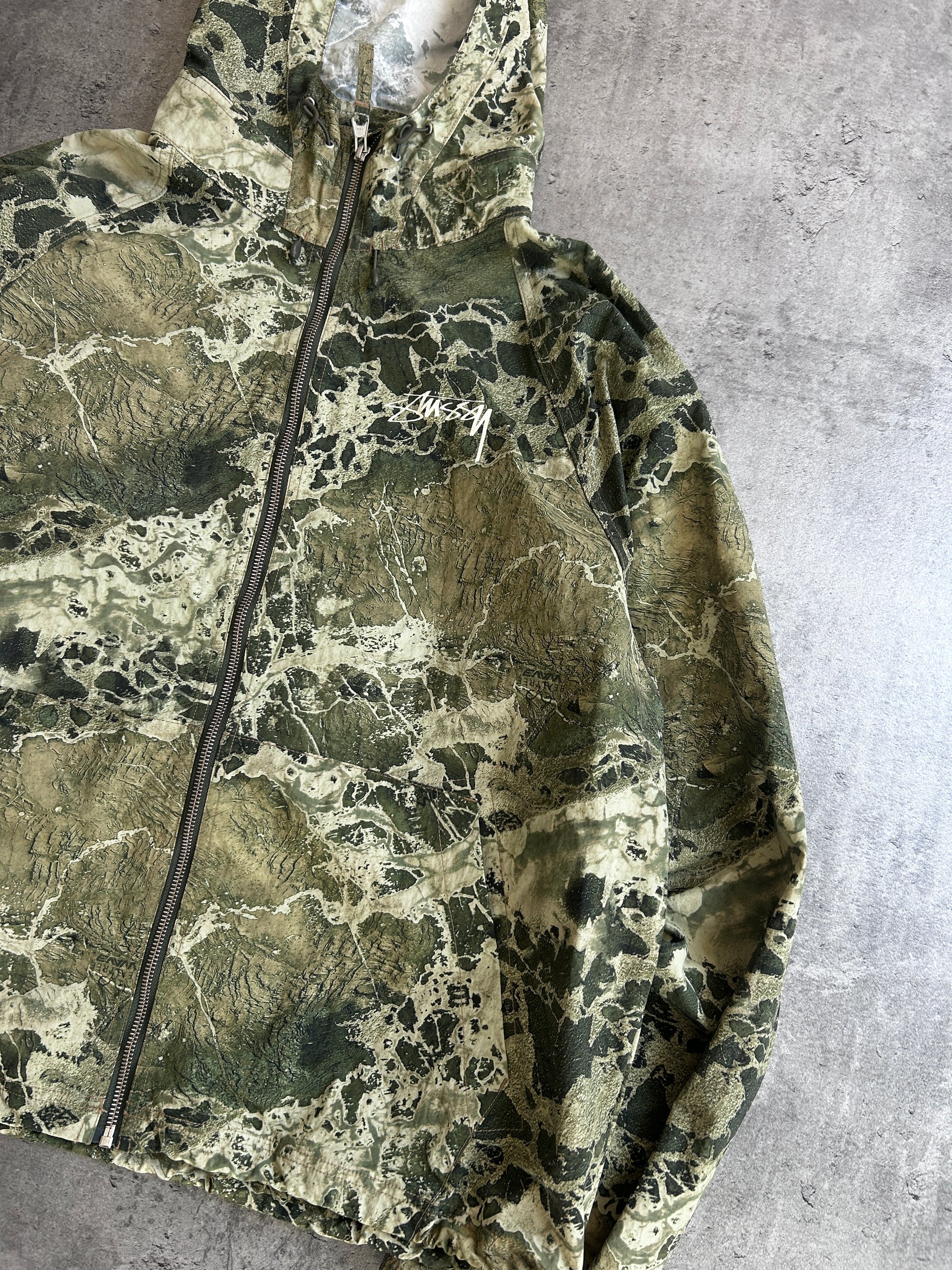 STÜSSY REALTREE WAV3 BEACH SHELL JACKET (L)