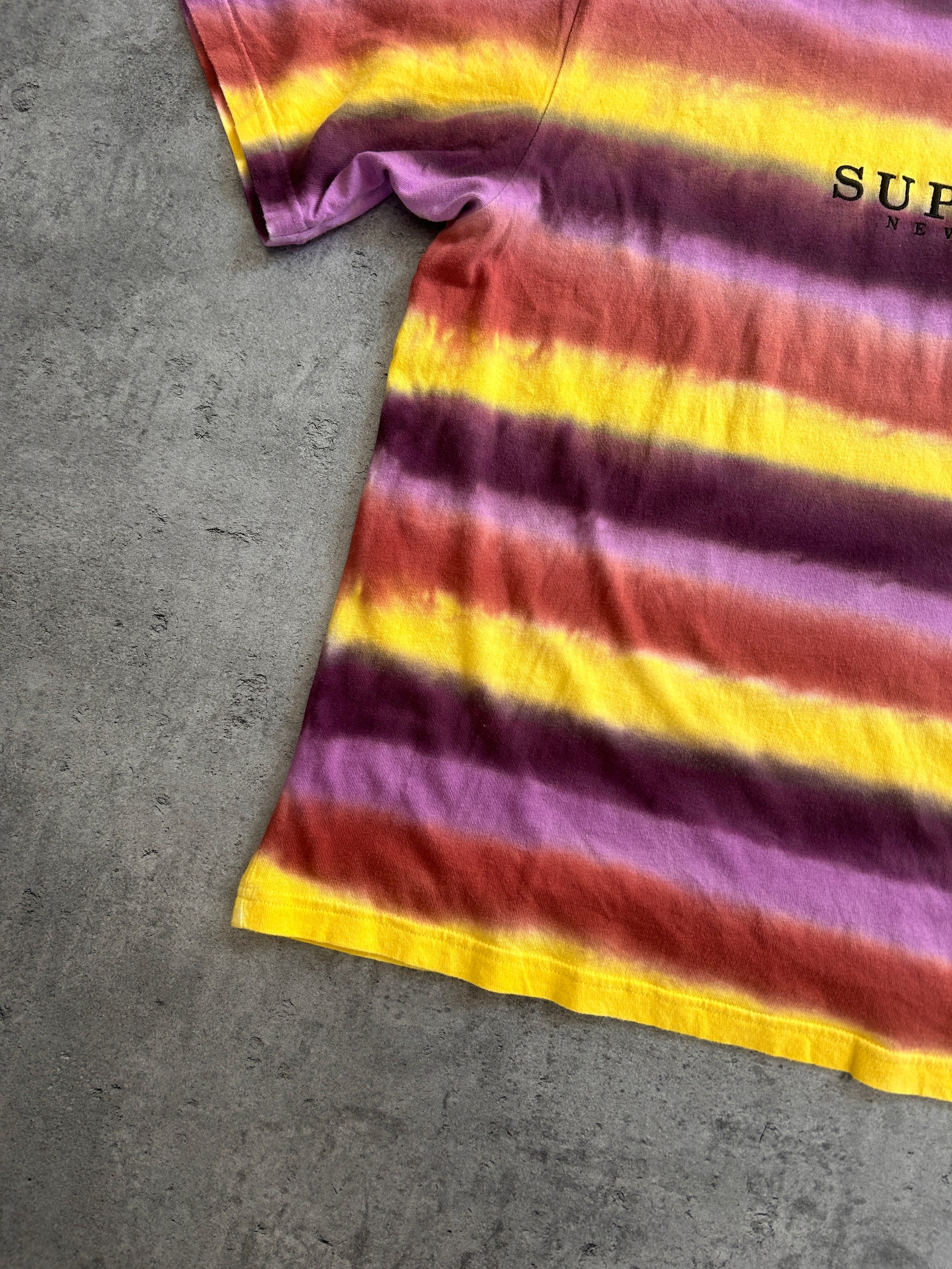 SUPREME DYED STRIPE TEE “MULTICOLOR” (M)