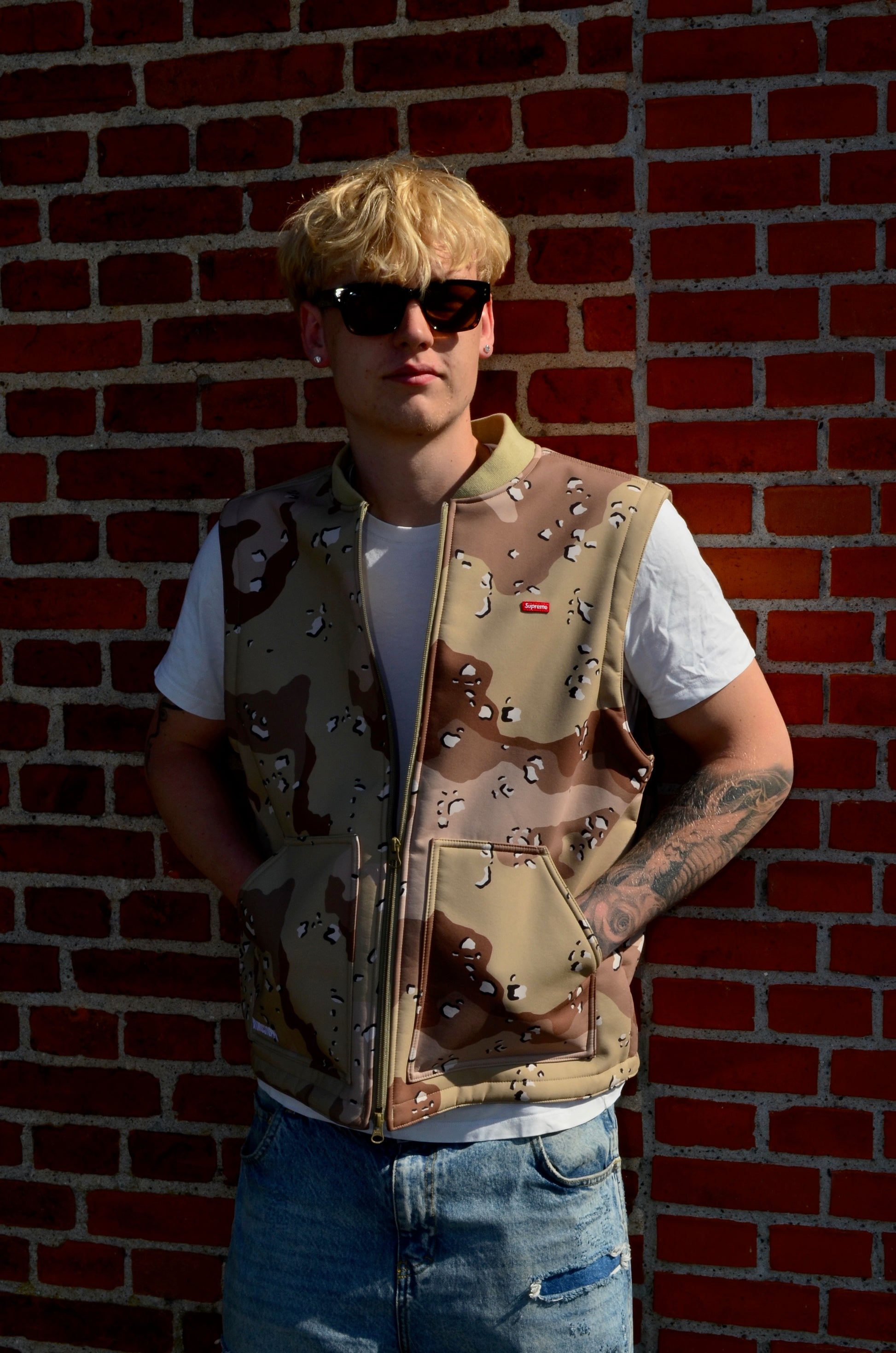 SUPREME X WINDSTOPPER DESERT CAMO VEST (L)