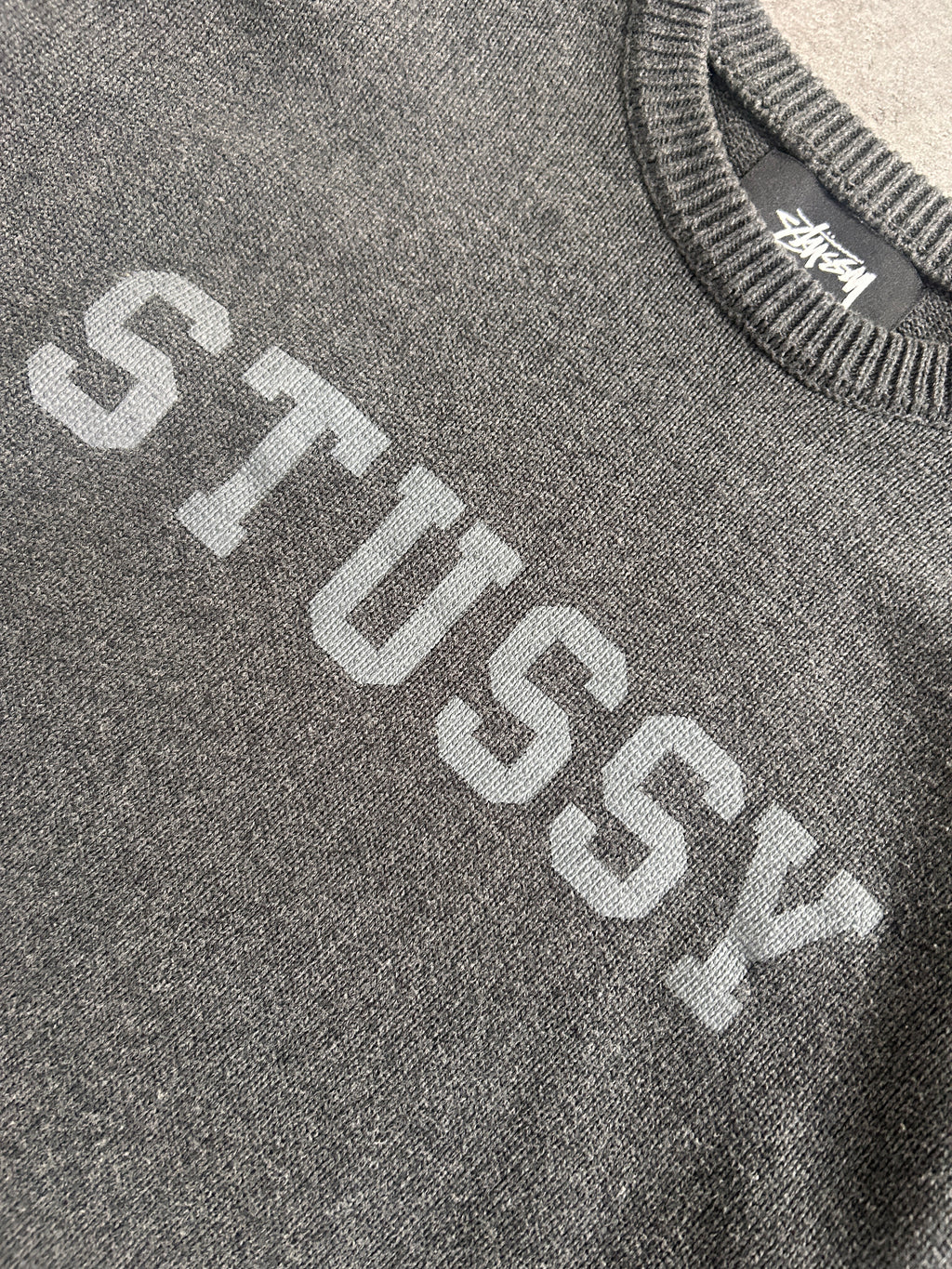 STÜSSY CONTRAST STRIPE KNIT SWEATER (L)