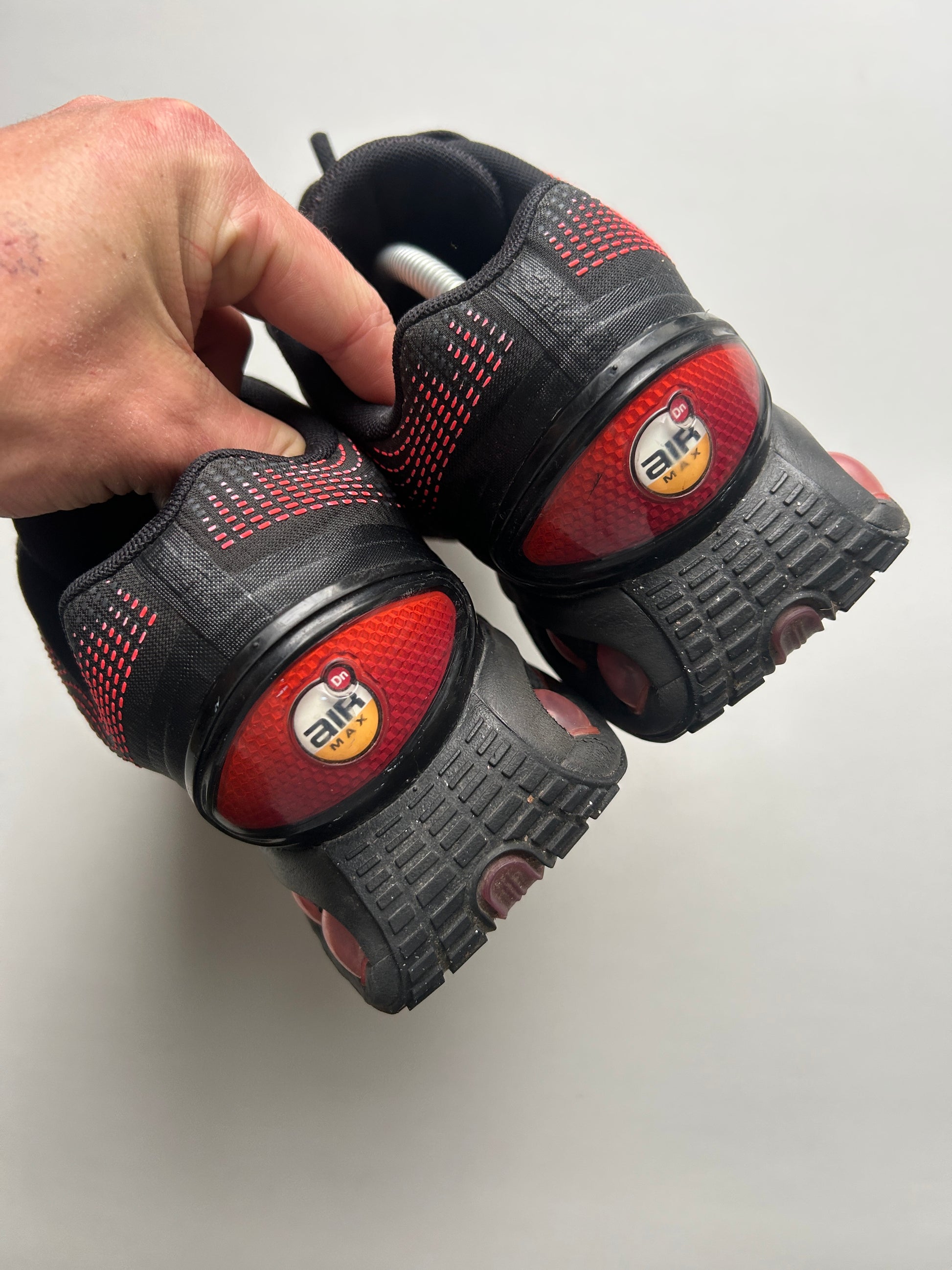 AIR MAX DN “BLACK/RED” 46EU