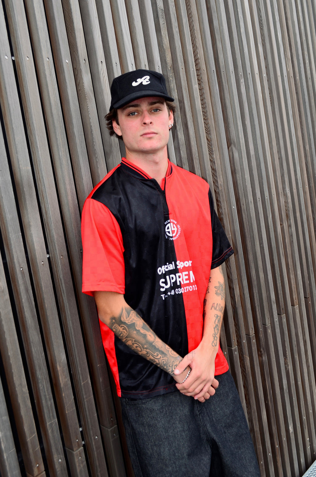 SUPREME SPLIT SOCCER JERSEY (M)